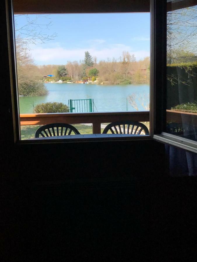 Le Chalet Du Lac - Domaine De La Goujonne Saint-Sauveur-lès-Bray Εξωτερικό φωτογραφία